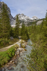 Fototapeta na wymiar Zugspitze Berge Alpen Europa Garmisch - European Alps nature