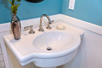 Brilliant bathroom with blue walls