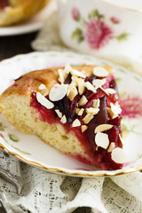 Plum pie