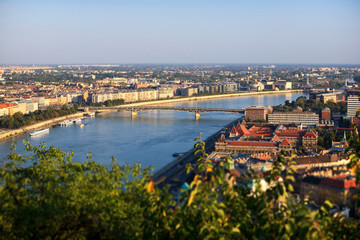 Obraz premium View of the Danube in Budapest