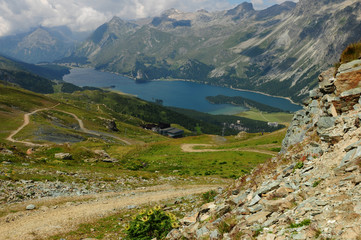 Schweiz: Der Silvaplanersee im Oberengadin ist ein Gletschersee