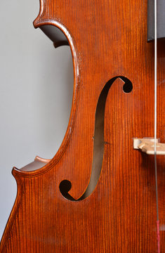 Cello Korpus und Detail Notenschl&uuml;ssel