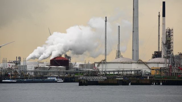 Refinery and power plant