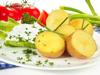 Pellkartoffeln mit Kräuterquark