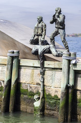 Fototapeta premium NEW YORK CITY - MAY 7, 2013: American Merchant Marines Memorial in New York City