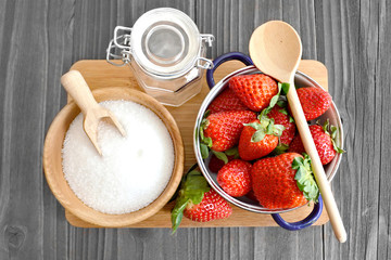 Preparing strawberry jam