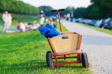 handcart for picnic