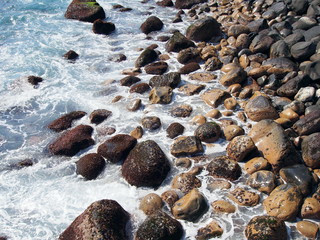 玉石を洗う海岸