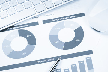 Preparing average sales report