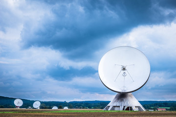 satellite dish - radio telescope