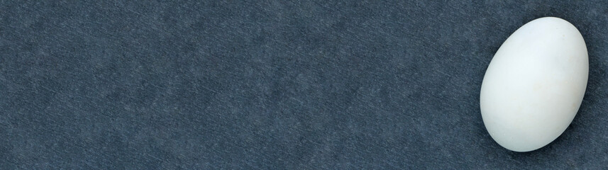 Oeuf de cane sur ardoise, carte, menu, bannière