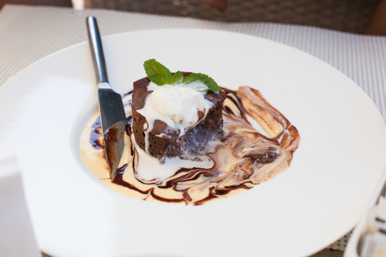 Hot Chocolate Pudding , Fondant au chocolat