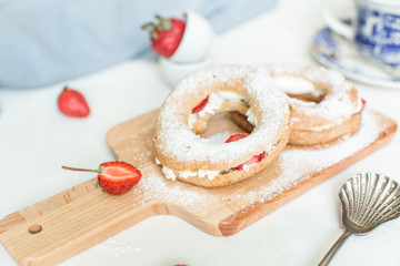 home baking: cottage cheese with strawberry ring