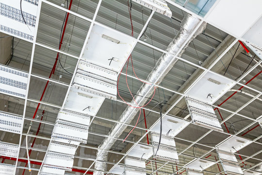 Suspended fluorescent office ceiling structure