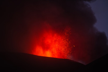 Fototapeta na wymiar Volcano Etna eruption