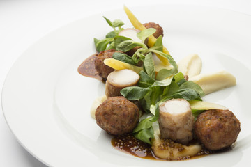 Rabbit and meatballs with mustard sauce