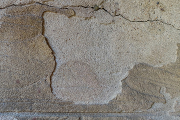 Feuchte Sandsteinwand