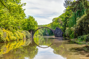 Fototapeta premium Azaleen- und Rhododendronpark in Kromlau