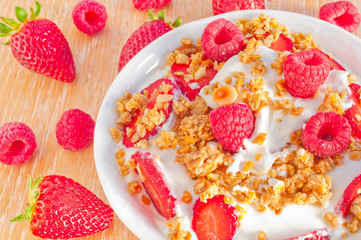 Greek yogurt with muesli and berries