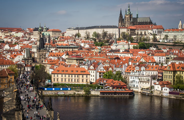 Fototapeta premium Charles Bridge (Karluv Most) and Prague Castle, Czech Republic