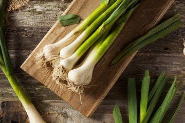 Raw Organic Spring Garlic © Brent Hofacker