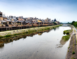 Obraz premium Kyoto skyline along the river