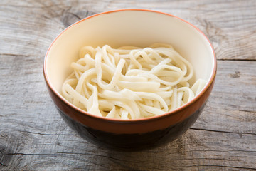 Cooked asian noodles