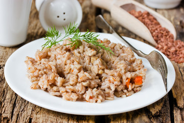 Rice porridge of red rice varieties devzira