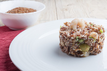 Sald of wild red rice