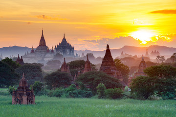 Beautiful sunset scene of Ancient Pagoda in Bagan, Myanmar - obrazy, fototapety, plakaty