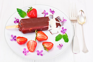 Ice Cream with Strawberries