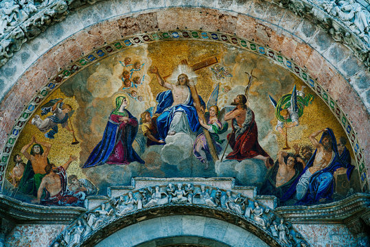 Fresco on the exterior main entrance to the Basilica de San Marco in Venice Italy