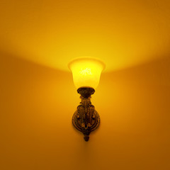 Wall lamp