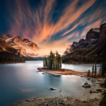 Maligne Lake
