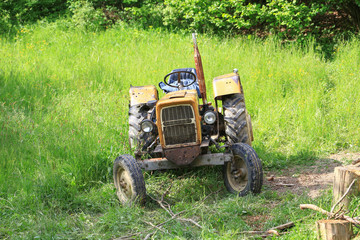 Traktor / Ciągnik rolniczy - obrazy, fototapety, plakaty