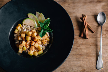 porridge with apple and cinnamon