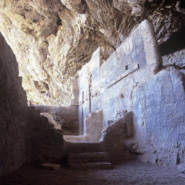 Ancient cave dwellings in Tonto National Park, Arizona