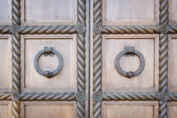 Detail of wooden portal.