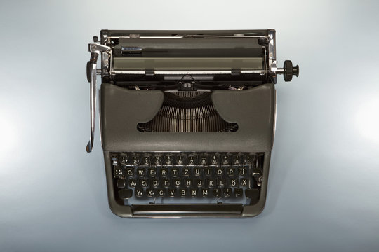 An old-fashioned typewriter