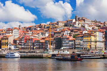 Naklejka na ściany i meble Douro river