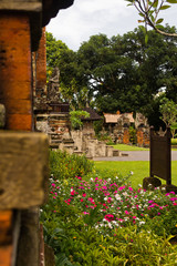 Gärten einer Tempelanlage auf Bali