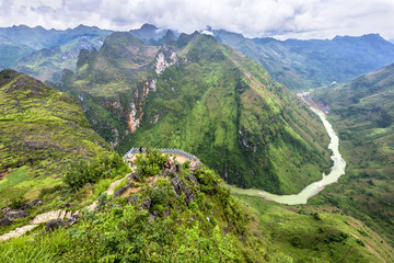 The best way to get to Dong Van Geopark there at time mentioned. and do not miss a chance to visit Ma Pi Leng pass the beautiful view point on the during trip to the city of Ha Giang North Vietnam.