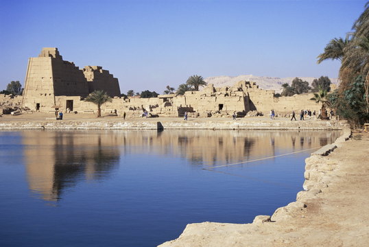Sacred pool, Temple of Karnak, Thebes, Egypt
