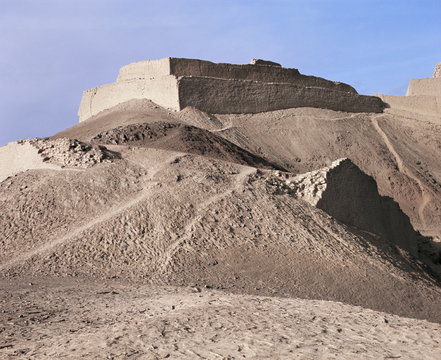 Chimu Fort, Paramonga, Peru