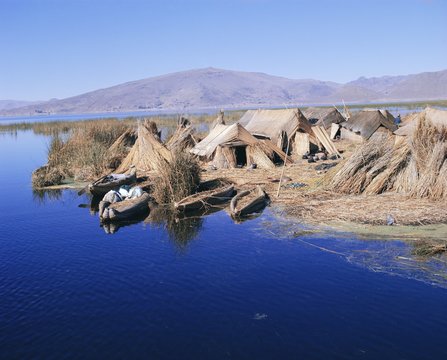 Uros Indian dwellings, beside lake, Peru