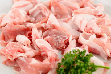 三元豚　うで　こまぎれ