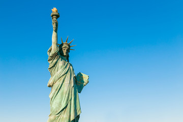 Fototapeta premium Statue of Liberty in Odaiba, Tokyo, Japan