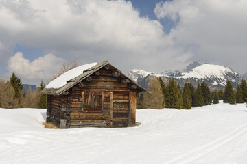 Ski H&uuml;tten in den Alpen 