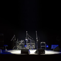 Empty stage at concert, drumkit, microphones and audio speakers - 113058860