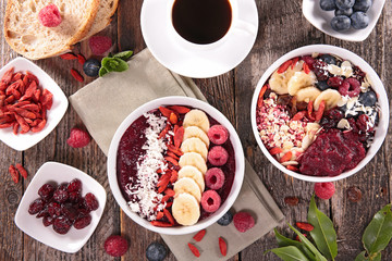 smoothie bowl for breakfast